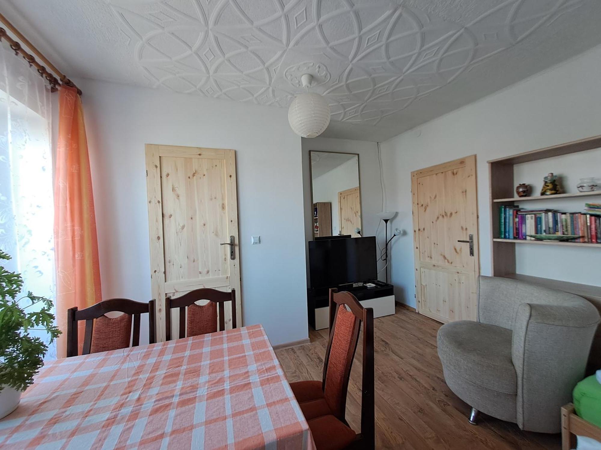 Pokoje Goscinne U Marysi Nowy Sacz Luaran gambar