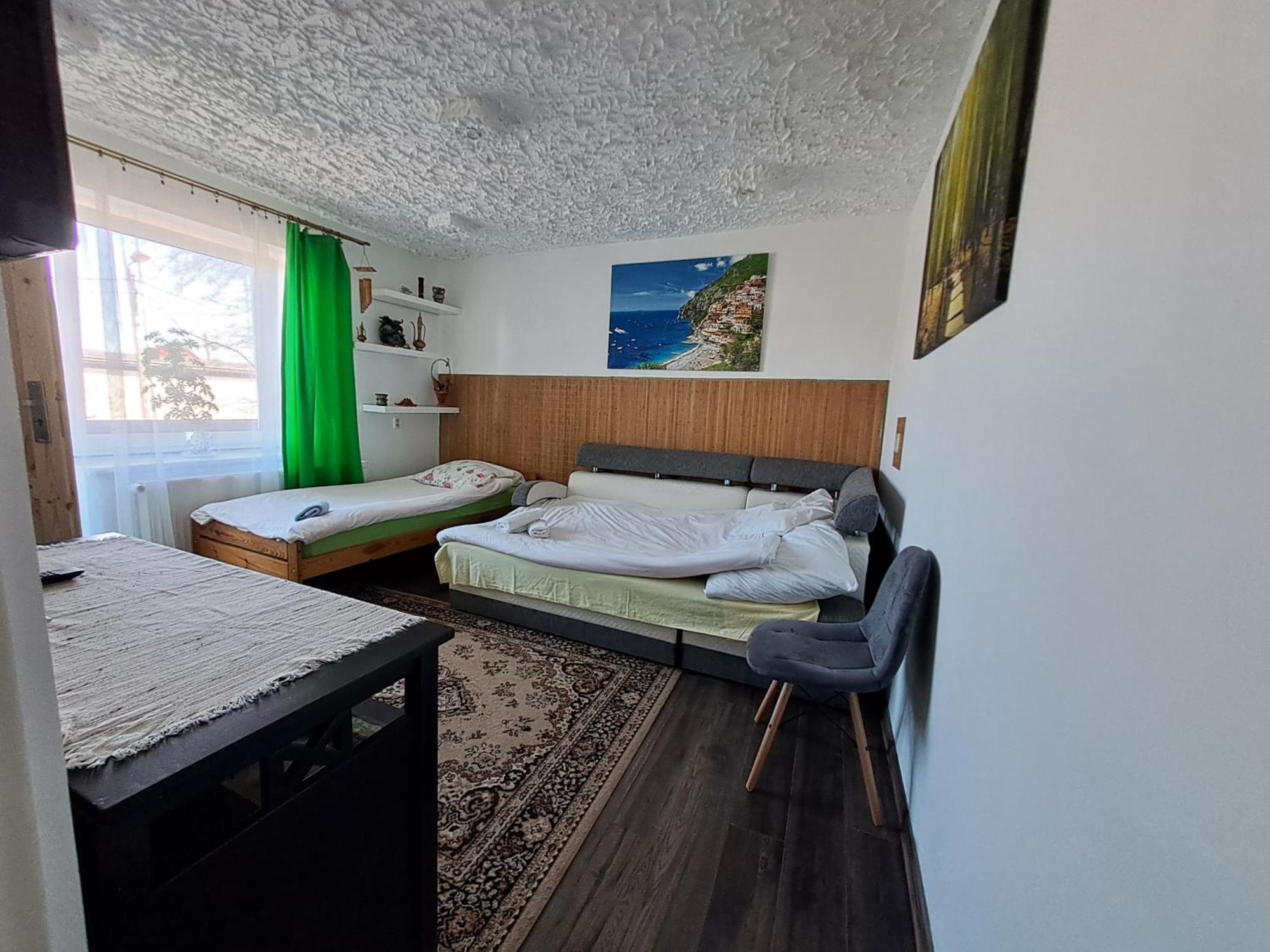 Pokoje Goscinne U Marysi Nowy Sacz Luaran gambar